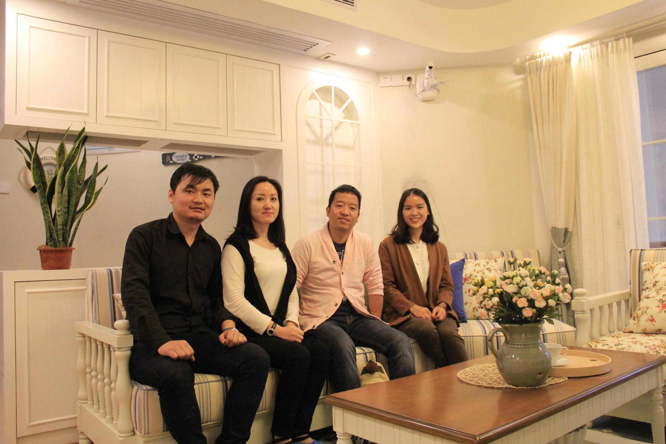 別墅裝飾設(shè)計(jì)師合照 別墅裝飾設(shè)計(jì)師合照