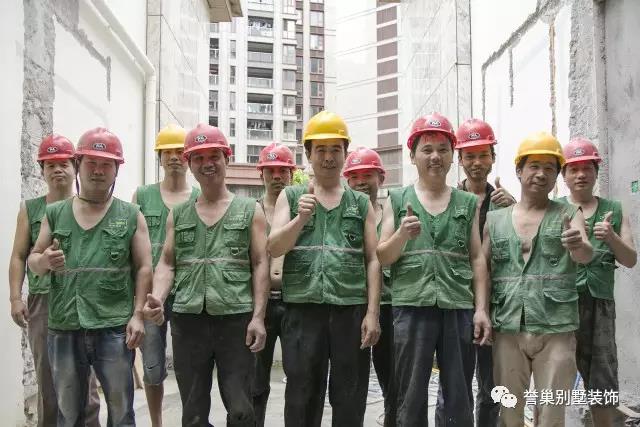 譽(yù)巢裝飾工匠現(xiàn)場(chǎng)照片 譽(yù)巢裝飾工匠現(xiàn)場(chǎng)照片