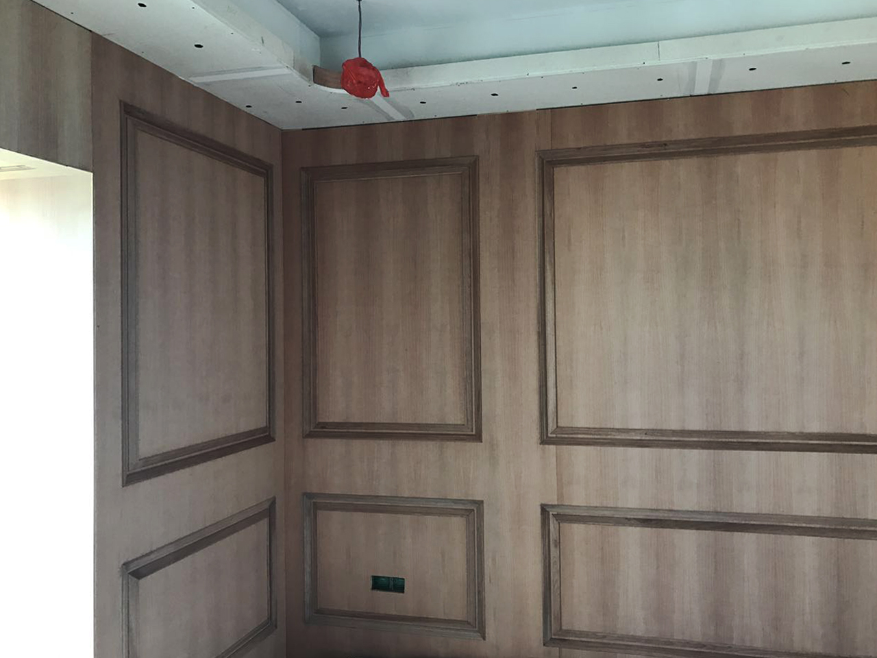 別墅墻面木板裝飾 別墅墻面木板裝飾實(shí)景圖