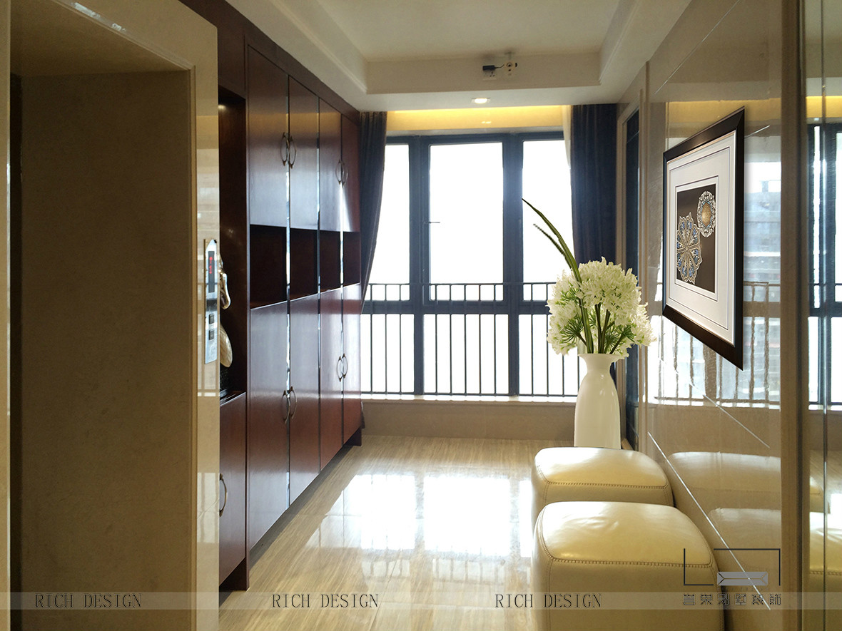 水榭春天現(xiàn)代別墅裝飾門廳角度二實(shí)景圖 水榭春天現(xiàn)代別墅裝飾門廳角度二實(shí)景圖