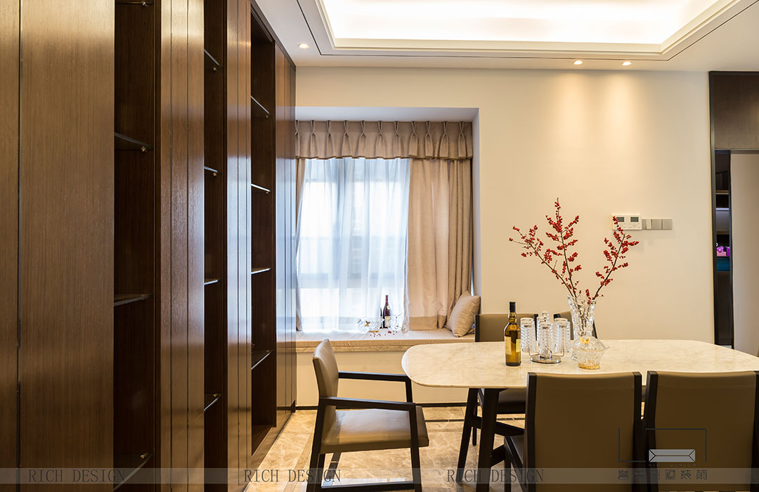 現(xiàn)代風(fēng)餐廳實(shí)景圖.jpg 現(xiàn)代風(fēng)餐廳實(shí)景圖.jpg