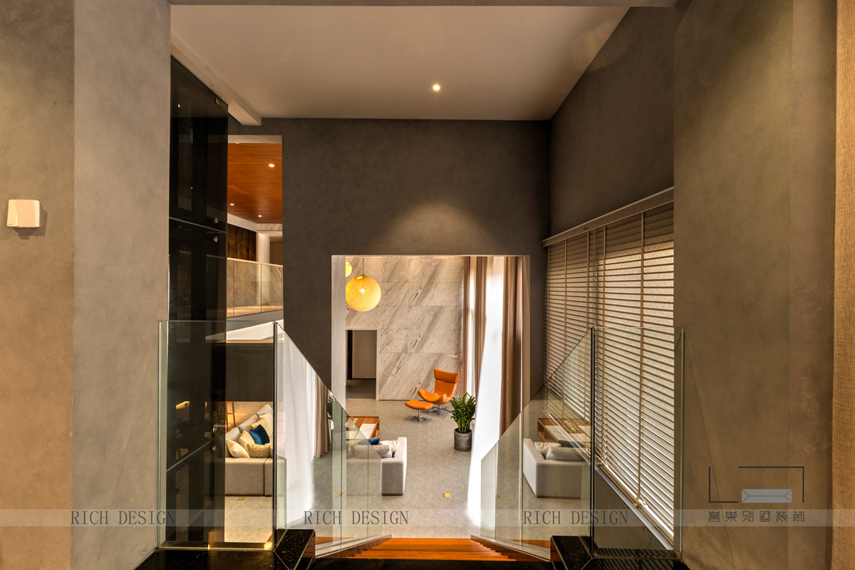 IMG_2053_Optimizer.jpg IMG_2053_Optimizer.jpg