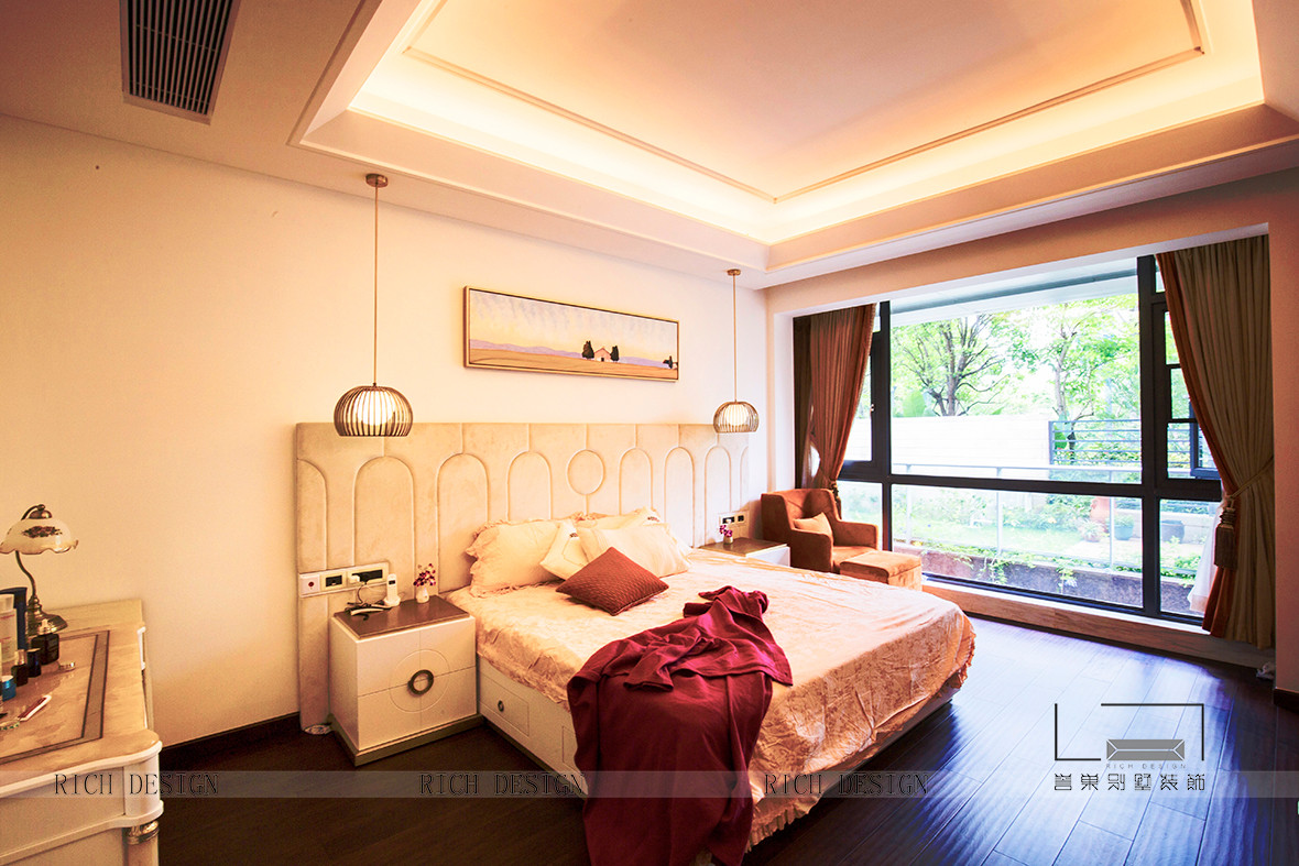 招商雙璽別墅臥室實景圖 招商雙璽別墅臥室實景圖