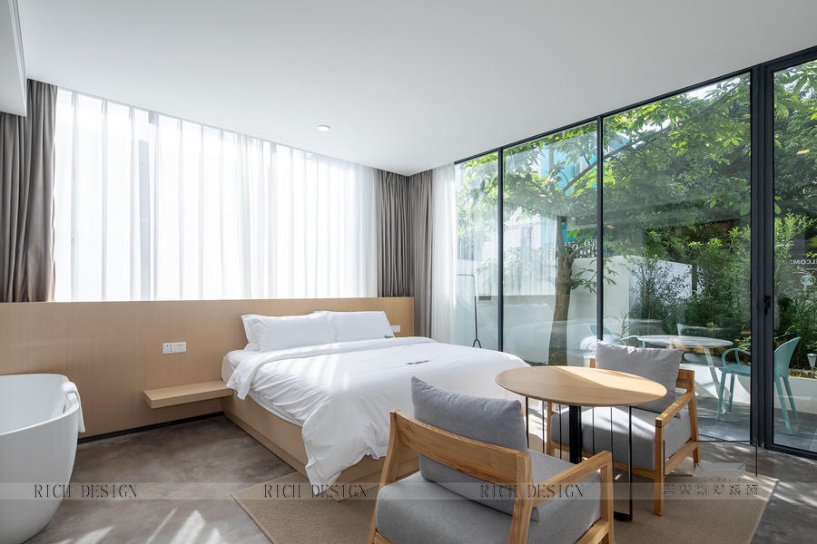 “巢里巢外” “巢里巢外”